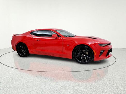 Used 2017 Chevrolet Camaro SS image 10