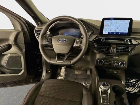 Used 2025 Ford Escape ST-Line Select AWD/4WD image 23