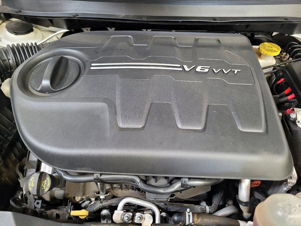 Used 2021 Jeep Cherokee Trailhawk AWD/4WD image 30