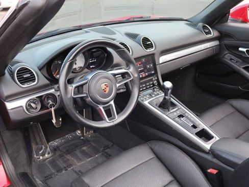 Used 2017 Porsche 718 Boxster S RWD image 25