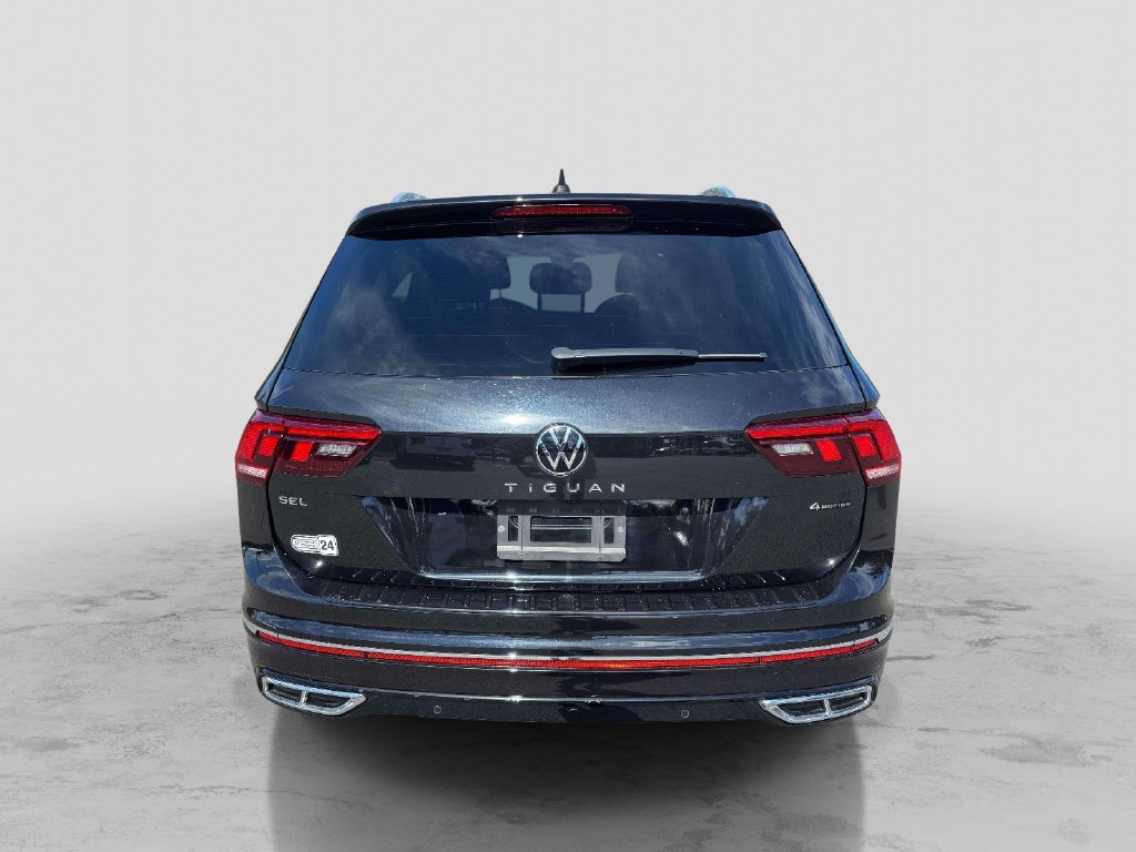 Used 2023 Volkswagen Tiguan SEL R-Line AWD/4WD image 4