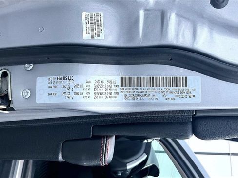 Used 2017 Jeep Cherokee Trailhawk AWD/4WD image 35