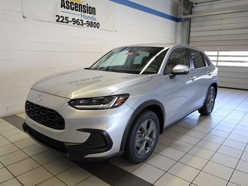 New 2026 Honda HR-V LX image 2