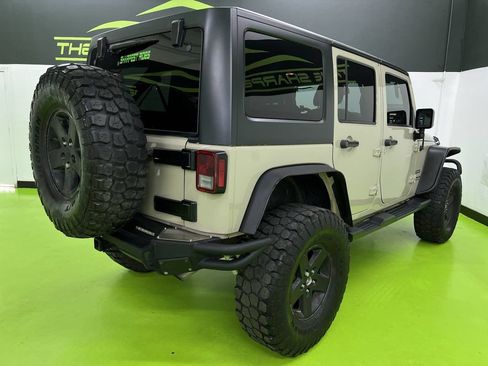 Used 2017 Jeep Wrangler Unlimited Sport w/ Quick Order Package 24S AWD/4WD image 10