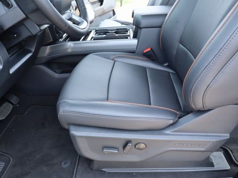 New 2026 Ford F250 Lariat w/ Black Appearance Package image 13