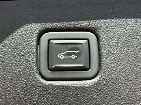 Used 2023 Chevrolet Blazer RS w/ Driver Confidence II Package image 27