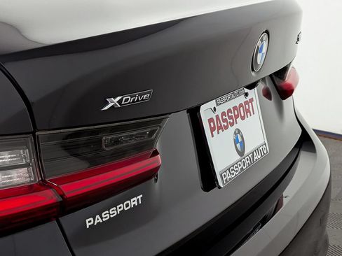 Used 2020 BMW 330i xDrive Sedan w/ Driving Assistance Package AWD/4WD image 10