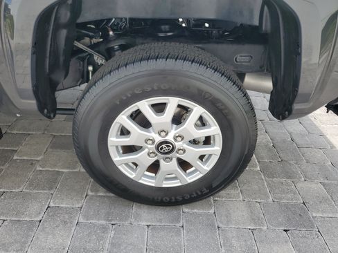 Used 2025 Toyota Tacoma SR5 RWD image 7