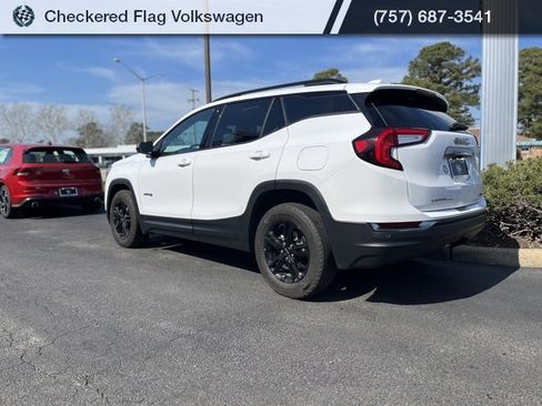 Used 2024 GMC Terrain AT4 image 6