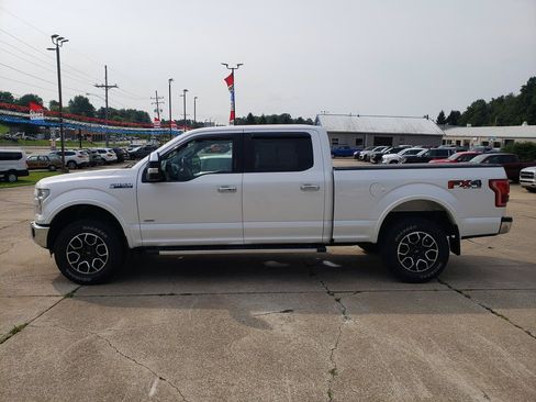 Used 2016 Ford F150 Lariat w/ Equipment Group 502A Luxury AWD/4WD image 6
