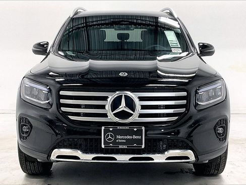 New 2025 Mercedes-Benz GLB 250 4MATIC image 3