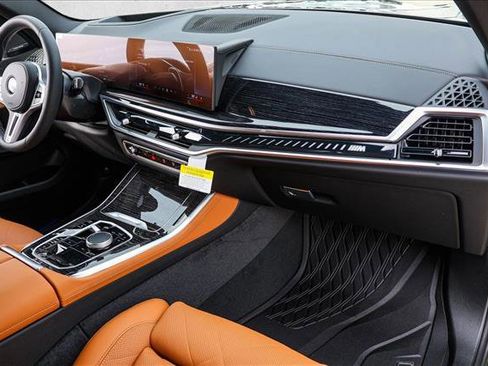 New 2026 BMW X5 M60i w/ Climate Comfort Package image 24