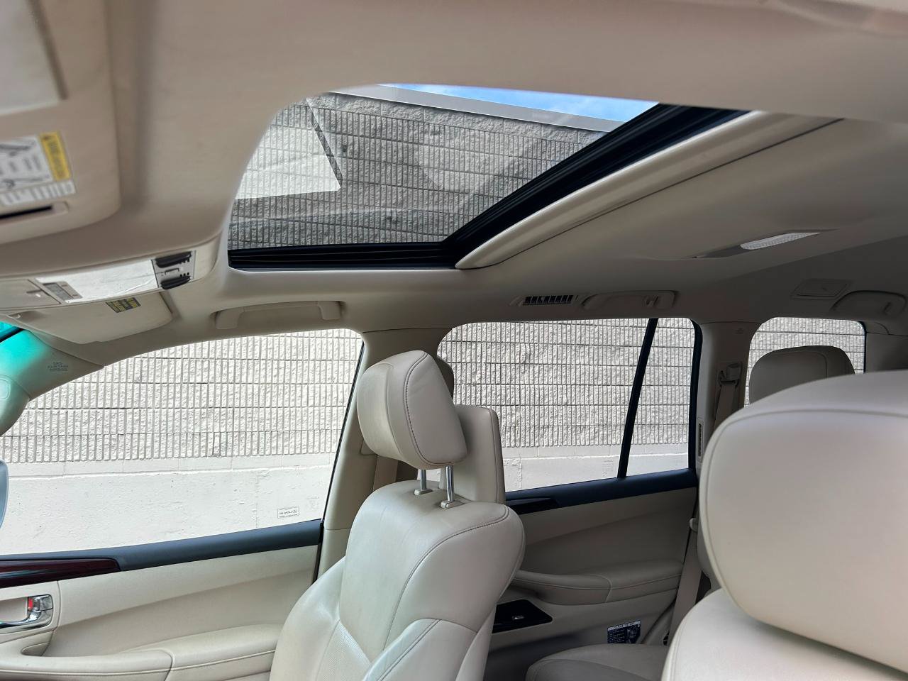 Used 2013 Lexus LX 570 4WD w/ Luxury Pkg image 13
