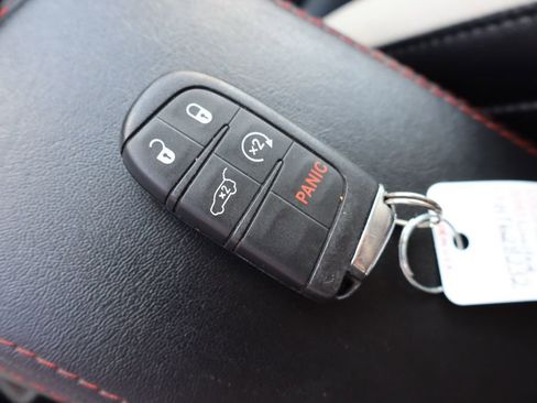 Used 2017 Jeep Compass Limited w/ Navigation Group AWD/4WD image 39