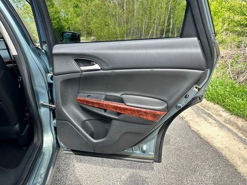 Used 2011 Honda Crosstour EX-L image 21