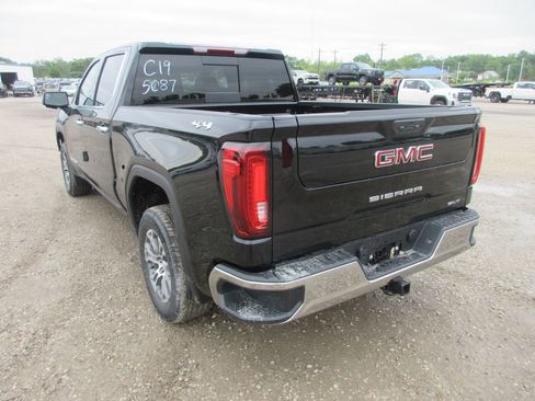 New 2026 GMC Sierra 1500 SLT w/ SLT Convenience Package AWD/4WD image 7