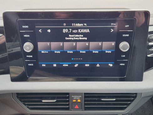 New 2026 Volkswagen Jetta SE FWD image 12