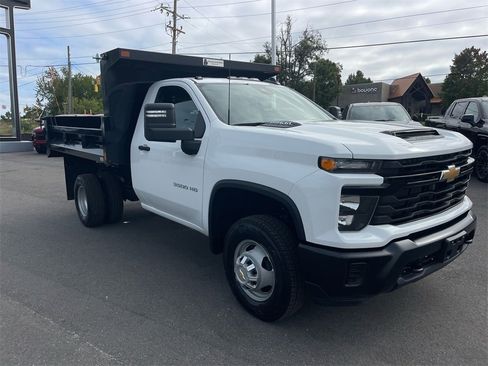 Used 2024 Chevrolet Silverado 3500 W/T w/ WT Convenience Package image 6