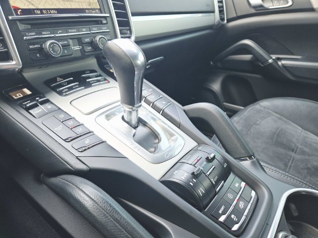 Used 2014 Porsche Cayenne GTS AWD/4WD image 25