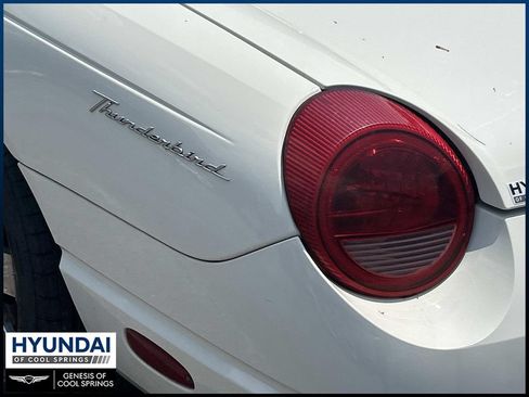 Used 2002 Ford Thunderbird RWD image 12