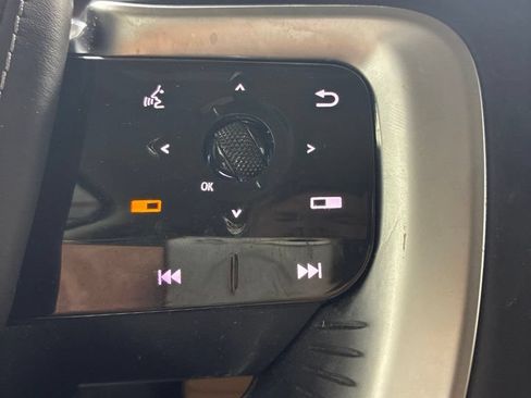 Used 2025 INFINITI QX80 Sensory AWD/4WD image 18