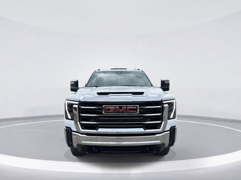 Used 2025 GMC Sierra 2500 SLT w/ SLT Convenience Package image 2