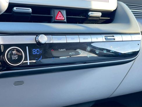 Used 2024 Hyundai Ioniq 5 Limited image 16