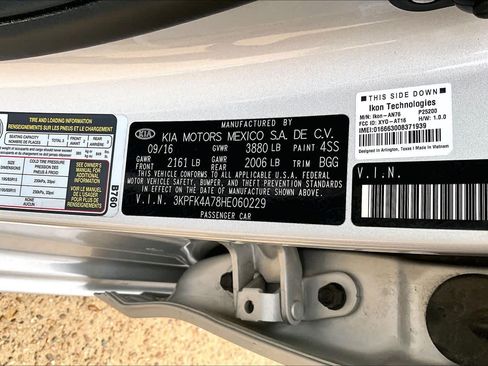 Used 2017 Kia Forte LX image 30