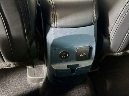 Used 2024 Ford Maverick Lariat w/ Black Appearance Package image 30