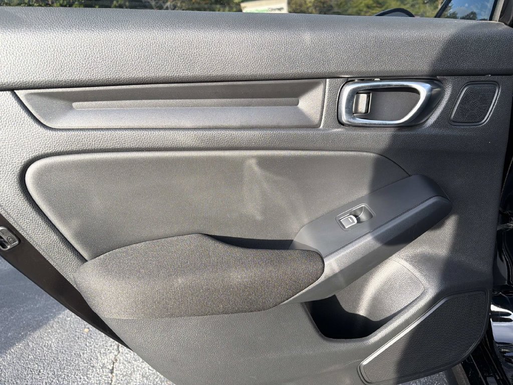 Used 2025 Honda Civic Sport image 13