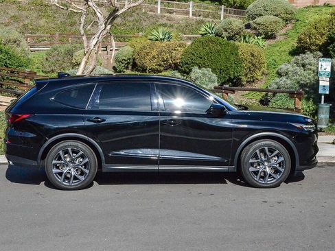 Used 2023 Acura MDX A-Spec image 6