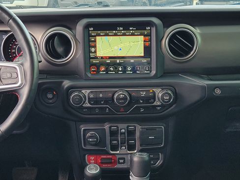 Used 2019 Jeep Wrangler Unlimited Rubicon AWD/4WD image 19