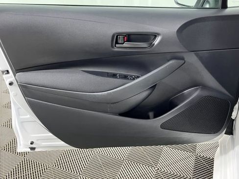 Used 2025 Toyota Corolla LE FWD image 20