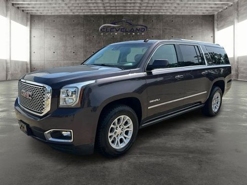 Used 2015 GMC Yukon XL Denali w/ Touring Package AWD/4WD image 8
