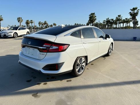Used 2019 Honda Clarity Plug-In Hybrid image 3