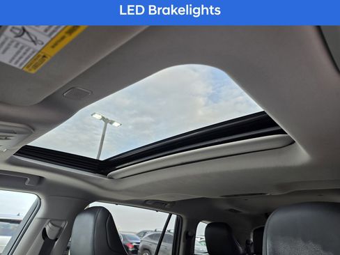 Used 2024 Toyota Highlander XLE image 22