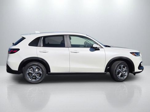 New 2026 Honda HR-V LX image 3