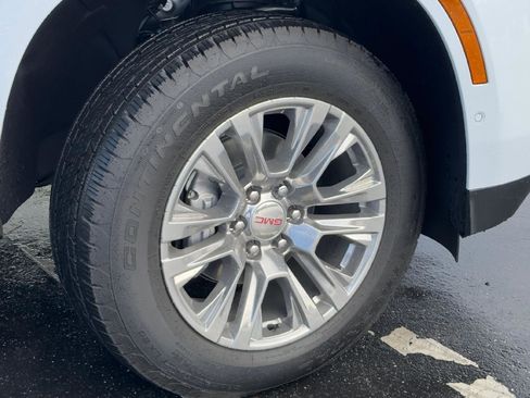 New 2026 GMC Yukon XL Denali w/ Sun & Power Step Package image 5