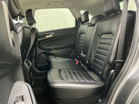 Used 2023 Ford Edge SEL image 16