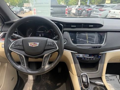 Used 2019 Cadillac XT5 Premium Luxury AWD/4WD image 20