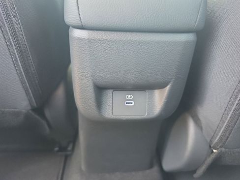 Used 2025 Nissan Versa SV w/ Trunk Package FWD image 13