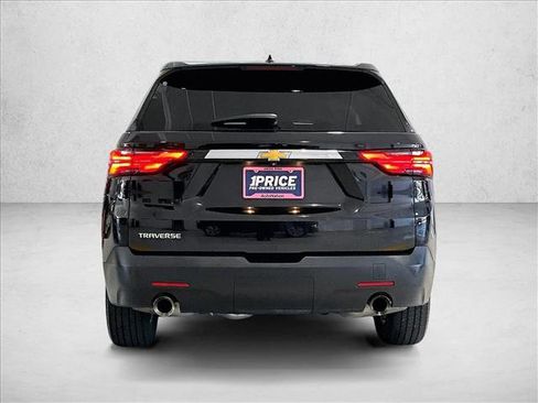 Used 2023 Chevrolet Traverse LS FWD image 4