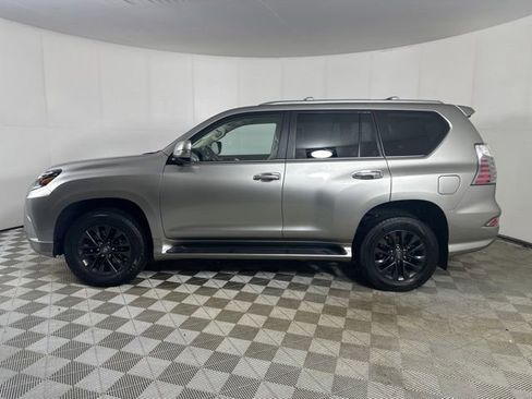 Used 2023 Lexus GX 460 Premium w/ Premium Plus Package AWD/4WD image 3