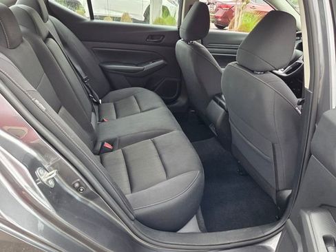 Used 2024 Nissan Altima 2.5 SV FWD image 17