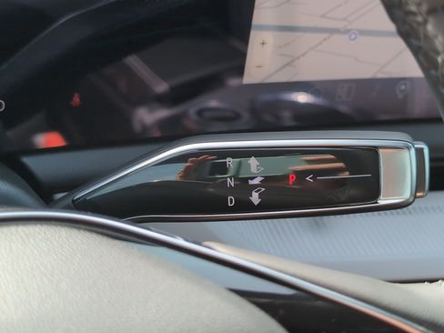 New 2025 Cadillac Optiq Luxury 1 image 18