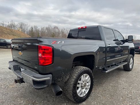Used 2019 Chevrolet Silverado 2500 LTZ w/ Duramax Plus Package image 8