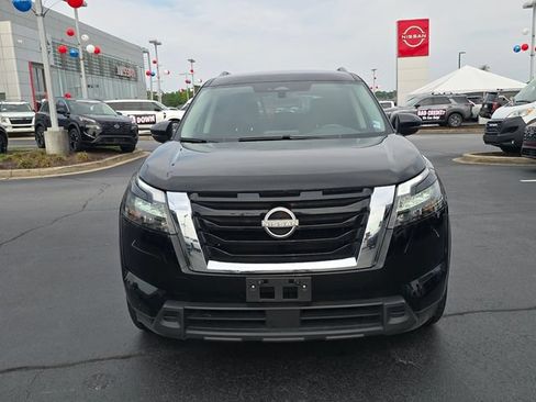 Certified 2024 Nissan Pathfinder SV FWD image 8