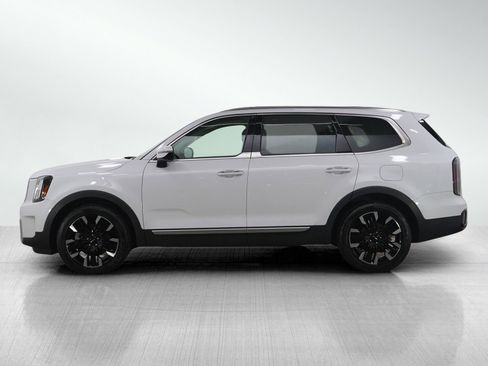 Used 2023 Kia Telluride SX image 2