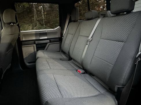 Used 2015 Ford F150 XLT w/ Equipment Group 302A Luxury image 17