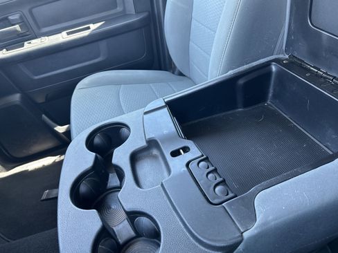 Used 2018 RAM 1500 ST w/ SXT Appearance Group AWD/4WD image 17
